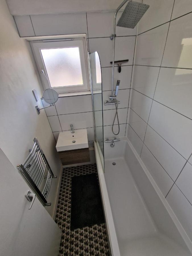 Cozy Room - Only Room Londra Dış mekan fotoğraf