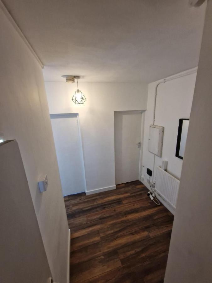 Cozy Room - Only Room Londra Dış mekan fotoğraf